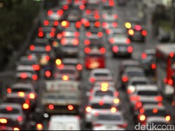 Info Kepadatan Lalin di Tol Arah Jakarta: Exit UKI dan Kunciran-Meruya