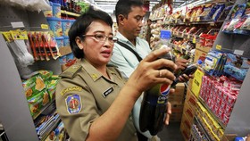 Gali Potensi Pajak, Menkeu Selidiki Bisnis Obat dan Makanan