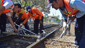 Pondasi Rel Longsor, Kereta Bogor-Sukabumi Tak Beroperasi
