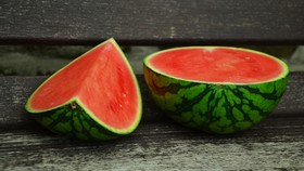 7 Manfaat Semangka untuk Kesehatan Tubuh Anda