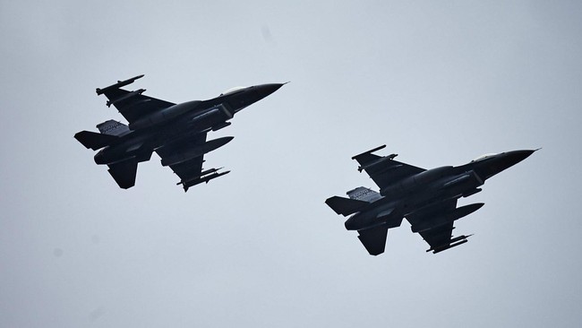 Pesawat Rusia masuk ke wilayah udara Turki di perbatasan Suriah akhir pekan lalu, langsung diintersepsi dan diusir oleh dua jet F-16 Turki.