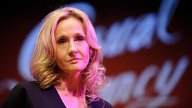 Saran JK Rowling untuk Penggemar Harry Potter yang Puasa