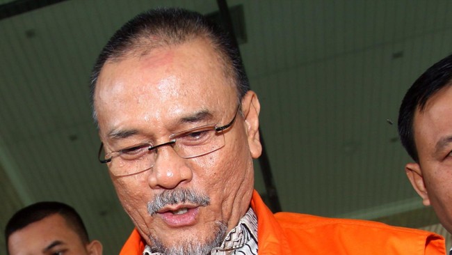 Kepala Dinas PU Sumsel, Rizal Abdullah dituntut hukuman bui dan denda Rp 300 juta karena menerima uang dari proyek Wisma Atlet dan Gedung Serbaguna Jakabaring.