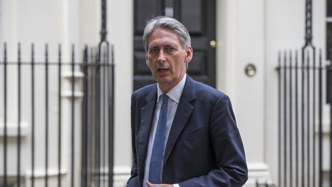 Menkeu Inggris, Philip Hammond, mengatakan parlemen Inggris sedang mempertimbangkan menggelar referendum baru soal Brexit.