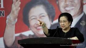 Megawati Tiba di Istana Bersama Boediono