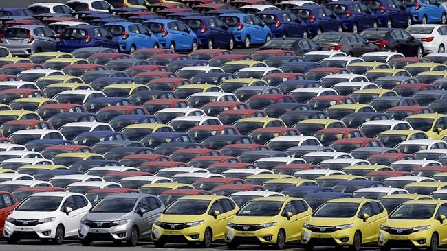 BCA Finance membukukan pertumbuhan pembiayaan hingga 21 persen menjadi Rp15,8 triliun dan ACC mencatat kenaikan 6,4 persen menjadi Rp13,3 triliun.