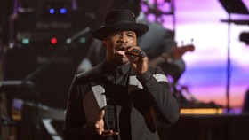 Aksi Enerjik Ne-Yo Sedot Massa Java Jazz