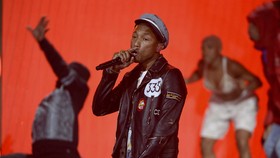 Pharrell Selamatkan Missy Elliot dari Tugas Mencuci Piring
