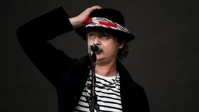 Alamat Rumah Vokalis The Libertines Tersiar di Dunia Maya