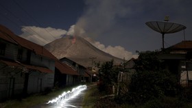 Sinabung Erupsi Sampai 5 Tahun, Pemerintah Ganti Penanganan