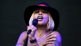 Mary J Blige Gandeng Sederet Musisi Papan Atas di Album Baru