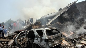 Pesawat Kargo Mendarat Darurat di Ukraina, Lima Orang Tewas