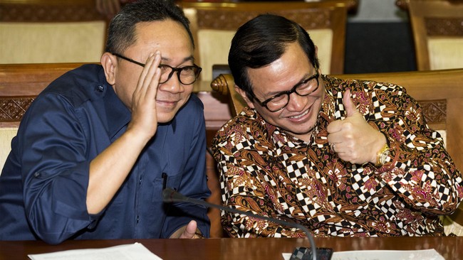 Seskab Pramono Anung memberi sinyal PAN akan mendukung Jokowi di pilpres 2019 dengan menyebut jumlah partai koalisi pendukung menjadi sepuluh.