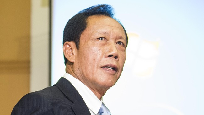Eks Kepala BIN Sutiyoso mengungkapkan bahwa Menkopolhukam Wiranto sudah bisa bercanda dan berjalan tiga langkah.