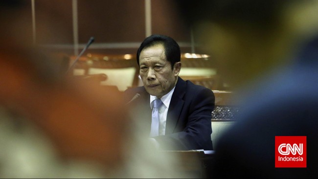 Badan Intelijen Pertahanan, kata Sutiyoso, bisa dibentuk bila UU direvisi. Sebab UU mengatur pelaksana intelijen pertahanan ialah BAIS.