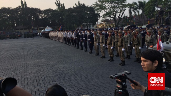 Ketua sementara KPK Taufiequrachman Ruki mengatakan diperlukan kedewasaan untuk menyikapi gesekan antar kedua lembaga.