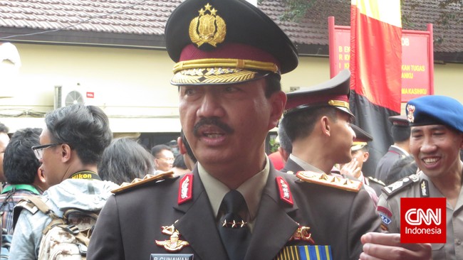 Komisi I masih menunggu surat presiden tentang pergantian itu dibacakan dalam sidang paripurna DPR sebelum menentukan jadwal uji kelayakan dan kepatutan.