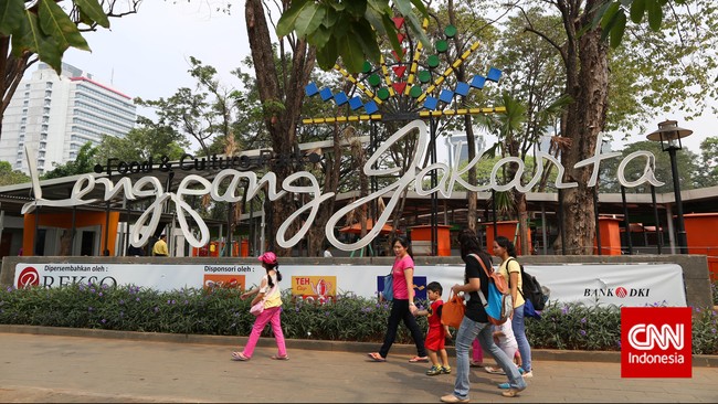 Pertumbuhan ekonomi DKI Jakarta pada triwulan II 2015 sebesar 5,15 persen secara tahunan, di bawah perkiraan Bank Indonesia sebesar 5,20 persen.