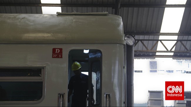 Menengok Persiapan Kereta Api Sambut Mudik Lebaran
