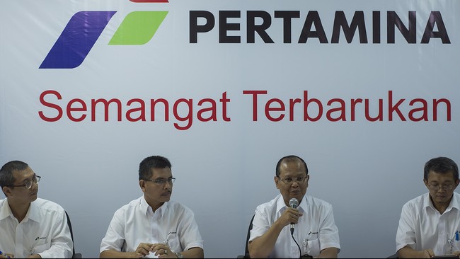 Saat ini kelebihan solar sebanyak 10 ribu barel atau setara 1.700 kilo liter (kl) per hari. Adapun solar yang disalurkan ke konsumen mencapai 50 ribu kl.