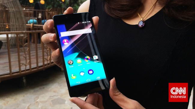 Diklaim sebagai ponsel tertipis dan teringan, Wiko Highway Pure sudah berhasil mengalahkan iPhone di negaranya. Bagaimana rasanya?