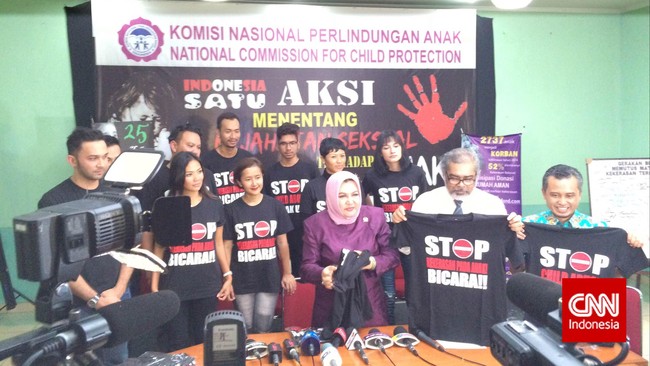 Dua orang saksi tersebut adalah Callista dan Rachmad Handono, mantan penghuni rumah kos milik Magriet, ibu angkat Angeline. 