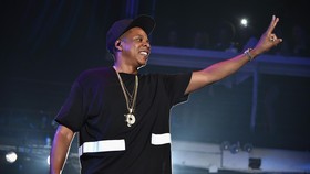 Urung Dipidana, Jay Z Malah Dirundung Rumor dengan Rihanna