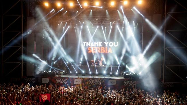 Lebih dari seperempat kekerasan seksual terjadi di acara-acara massal, contohnya festival, orientasi mahasiswa, dan perayaan liburan.