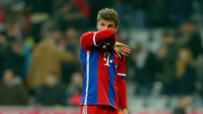 Pemain penyerang Bayern Munich, Thomas Mueller, menolak tawaran besar Manchester United dan memilih menyelesaikan kontraknya hingga 2019.