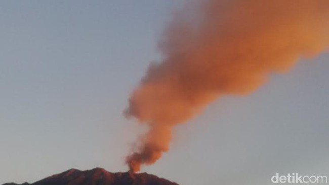 Gunung Raung di Jawa Timur memiliki tipe letusan strombolian. Bahaya letusan tak akan meluas karena tidak ada penumpukan energi yang memicu letusan besar.