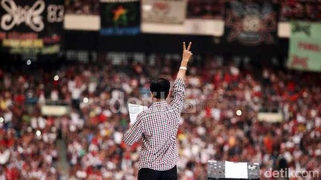 Hari ini setahun lalu, Joko Widodo resmi dilantik sebagai Presidan Republik Indonesia bersama Jusuf Kalla, pendampingnya. Banyak janji yang belum dipenuhi.