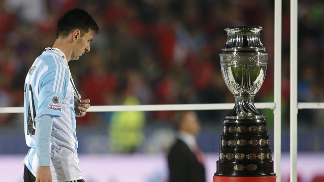 Kakak Lionel Messi, Matias, mengatakan adiknya tidak pantas mendapatkan kritikan. Matias mengklaim Messi sudah memberikan segalanya untuk timnas Argentina.