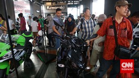 Perusahaan Pembiayaan: Penjualan  Otomotif Turun 40 Persen