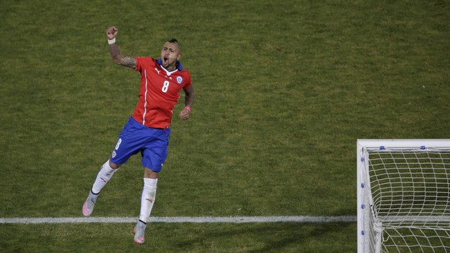 Permainan kasar dan lekat dengan pelanggaran membuat mantan pemain Bayern Munich, Sepp Maier yakin Arturo Vidal akan memperoleh banyak kartu merah di Jerman.
