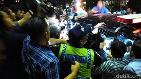 Suap Sengketa Pilkada, KPK Tahan Bupati Empat Lawang & Istri
