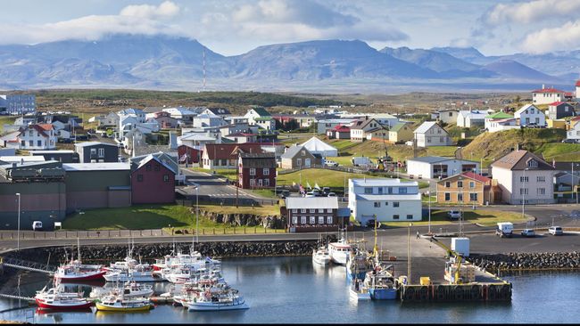 Bagi Bjork, hanya dengan jalan-jalan di rumahnya di Reykjavík, Islandia, ia dapat langsung terinspirasi dan menghilangkan rasa stres.