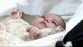 Baju Baptis Putri Charlotte Penuh Sejarah Kerajaan Inggris