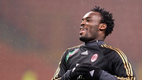 Essien Punya Gaji Paling Tinggi di Liga Yunani