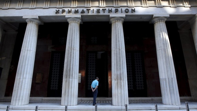 Athena satu-satunya ibu kota di Eropa yang tidak memiliki masjid. Tidak ada tempat ibadah, pekuburan dan Islamofobia, kehidupan Muslim Yunani kian sulit.