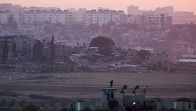 Israel Tembak Warga Palestina Pelempar Granat ke Perbatasan