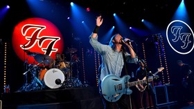 'Saint Cecilia,' dari Foo Fighters untuk Korban Tragedi Paris