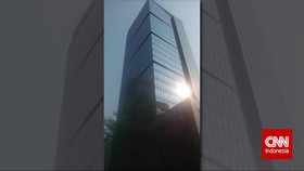 Benda Menempel di Kaca MNC Financial Center Bukan Proyektil