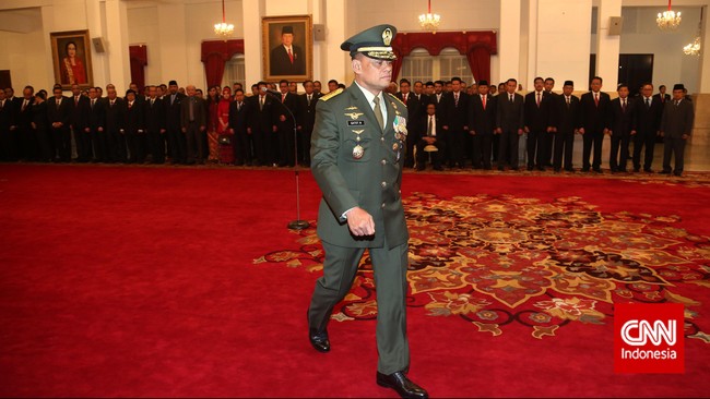 Rapat yang digelar tertutup tersebut akan membahas anggaran belanja TNI yang dialokasikan melalui Kementerian Pertahanan. Tahun depan anggaran TNI turun.