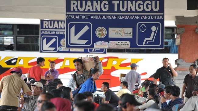 Gabungan Industri Pariwisata Indonesia (GIPI) mencatat rata-rata turis di Bali menghabiskan uang US$ 150 per hari.