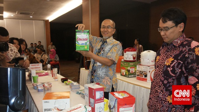 Kementerian Perdagangan berjanji tidak akan mengawasi  pedagang dengan cara represif seperti sweeping produk yang tidak sesuai ketentuan.