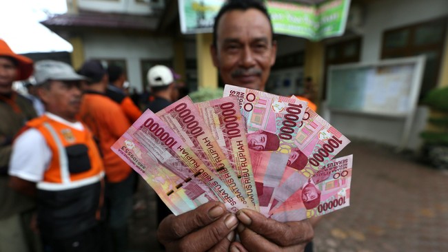 Ketua RT di kelurahan Ciganjur, Jaksel, mengaku mendapat cibiran dari kelurahan jika tak bisa penuhi target zakat sebesar Rp1,5 juta per RT.