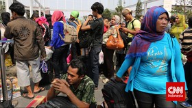 Cerita Mudik Nenek Iyem, Pulang untuk Ingat Masa Susah