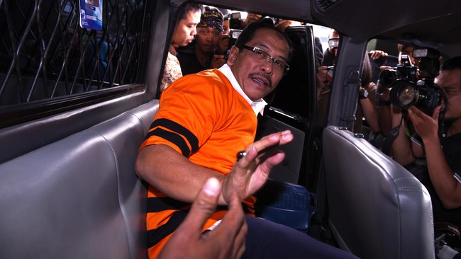 Ilham Arief Sirajuddin diperiksa sebagai tersangka dugaan korupsi PDAM.