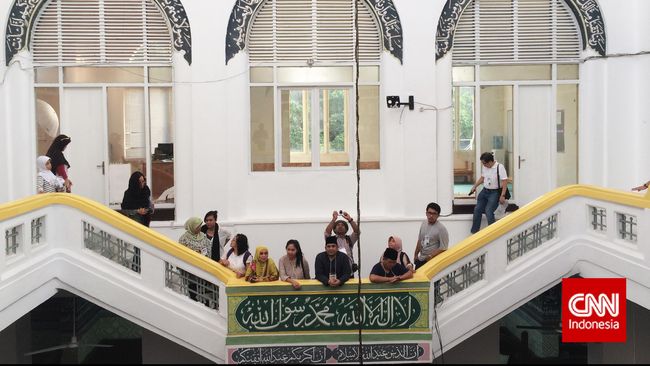 Selain memiliki latar sejarah yang panjang, masjid Cut Meutia yang selalu ramai ini juga memiliki daftar agenda yang panjang.