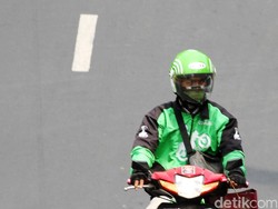 Hore! Ratusan Ribu Driver Gojek Dapat Bantuan Sembako Rp 25 Miliar